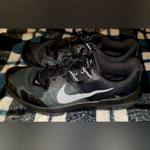 Mens Nikes Size 12.5